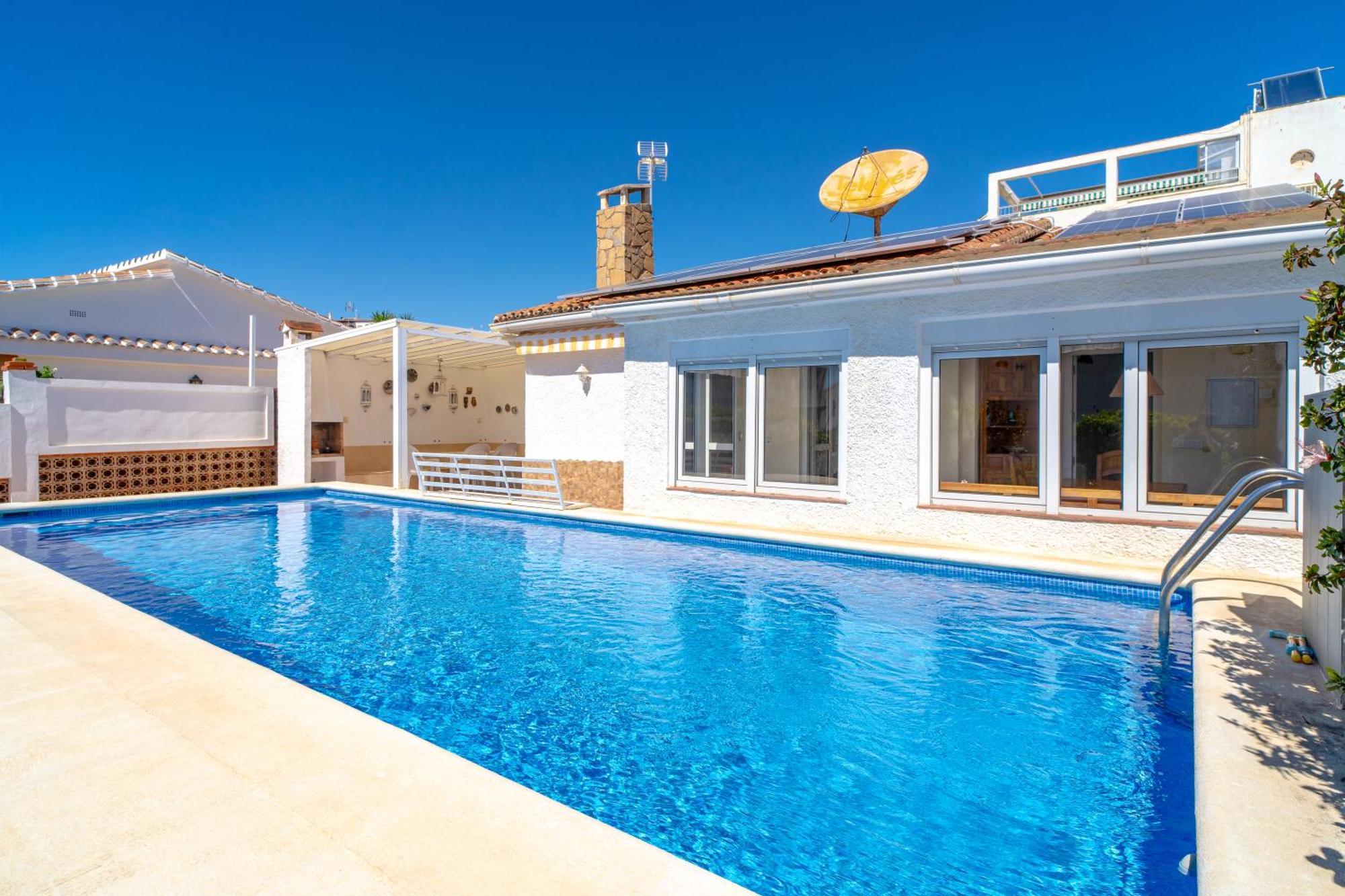 Villa Sevilla Casasol Nerja Εξωτερικό φωτογραφία